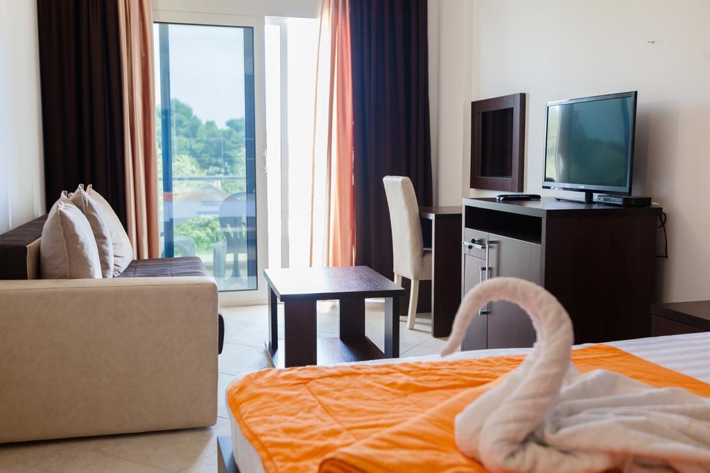 Apartments Art Ούλτσιν Δωμάτιο φωτογραφία